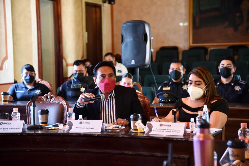 Encabeza Tlaxcala Capital certificación de policías y comités de vigilancia comunitaria